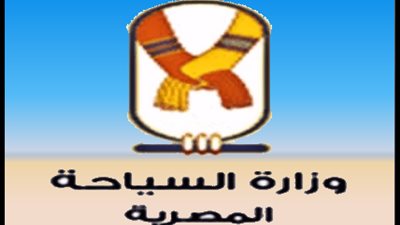 «السياحة»: التعاقد مع شركتي اتصالات لحل أزمة سيستم العمرة