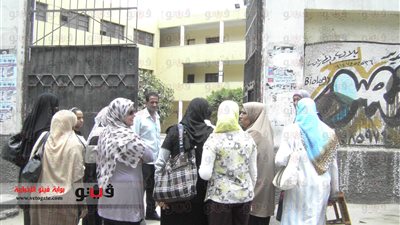 بالفيديو والصور.. استياء طلاب 