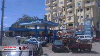 السولار والبنزين يشل حركة المرور بالفيوم