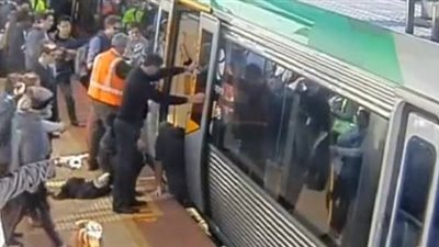 صور لداعش واعتداءات باريس الأخيرة على هاتف منفذ هجوم مترو لندن