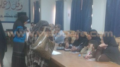 بدء امتحانات مبادرة «المصريون يتعلمون» بمدينة فايد في الإسماعيلية