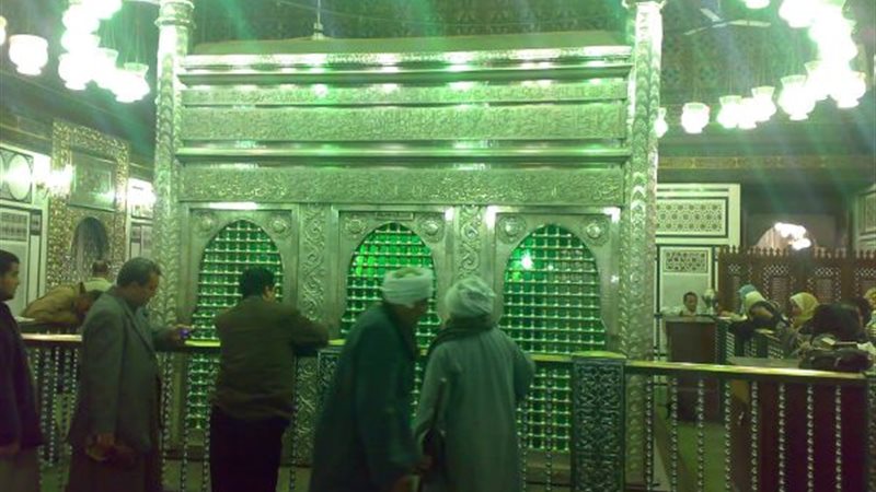 مقام الحسين بالقاهرة