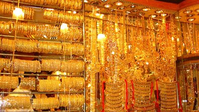 انخفاض أسعار الذهب.. وعيار