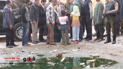 بالصور.. 350 ألف جنيه لإنقاذ عمارات الإيواء بدمو من مياه الصرف