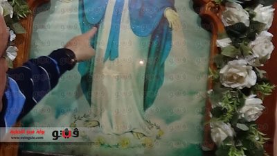 بالفيديو والصور.. الزيت المعطر يتدفق من صورة السيدة العذراء ببورسعيد
