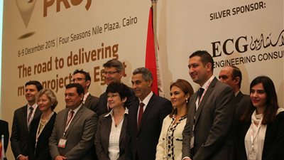 بالصور..«التعاون الدولى» توقع اتفاقية تعاون مع «البنك الأوربي» لتطوير المترو