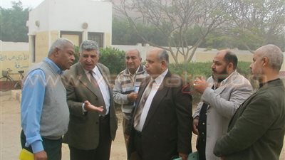 بالصور.. وكيل تعليم الإسماعيلية يتابع أعمال صيانة مدارس التل الكبير