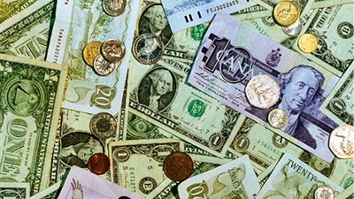 ننشر أسعار «العملات الأجنبية» مقابل الجنيه بالسوق السوداء