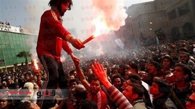 ألتراس أهلاوي يطلق هتافات مناهضة لجمهور المصري البورسعيدي