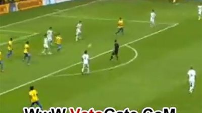 بالفيديو..باولينيو يتقدم للسامبا بالهدف الثانى في مرمى 