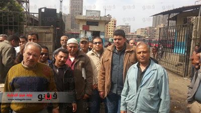 بالصور.. إضراب عمال النقل العام بجراج «أثر النبي»
