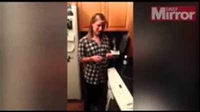 بالفيديو.. أمريكى يفاجئ زوجته بهدية غريبة بـ 20 يورو