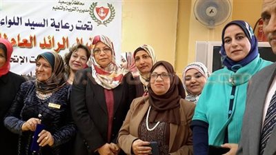 تكريم وكيل تعليم بورسعيد بورش عمل الاتحادات الطلابية