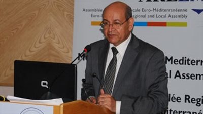 الترخيص لـ150 سيارة للنقل الجماعى بـ 