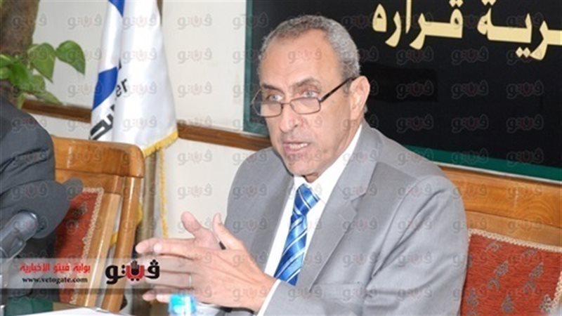  الدكتور أيمن فريد