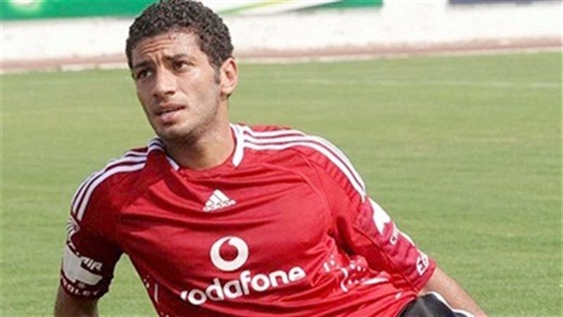 شريف عبد الفضيل مدافع