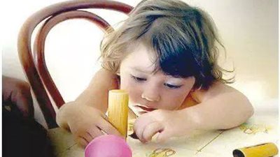 14 طريقة تحول طفلك إلى ملاك في المنزل