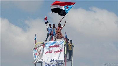 عصيان مدني ومواجهات بين الشرطة والحراك الجنوبي بعدن اليمنية