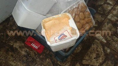 بالصور.. ضبط 750 كيلو أغذية فاسدة بمطعم شهير في بورسعيد