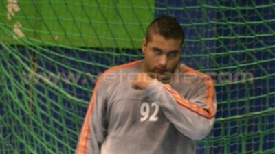 حارس «الأهلي» يكشف كواليس استبعاده من قائمة «فراعنة اليد»