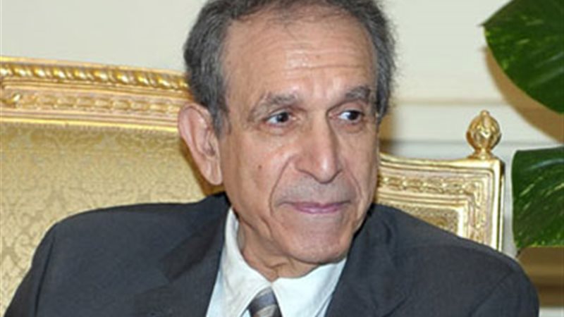  رئيس الوزراء وزير