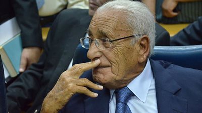 «هيكل» يصل «عمر مكرم» لتقديم العزاء في الراحل كامل توفيق دياب