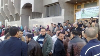 تواصل إضراب عمال 