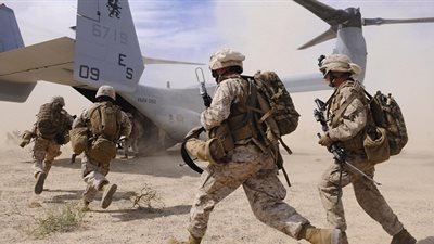 4200 عنصر من «المارينز» بالشرق الأوسط استعدادا لتقرير «التعذيب»