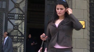 وصول «سما المصري»  إلى دار القضاء العالي