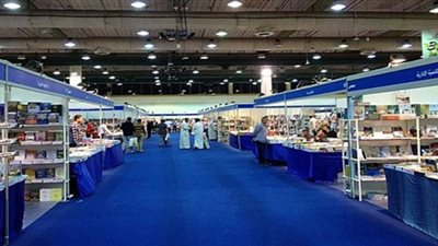 عادل رستم يوقع «شوارع ترونتو» بمعرض الكويت للكتاب