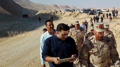 بالصور.. «فيتو» داخل موقع مشروعات «هضبة الجلالة».. 82 كيلو متر طرق جديدة لربط الجمهورية.. إنشاء مدينة الجلالة على مساحة 17 فدانا.. 53 شركة مصرية بالمشروع.. و«السيسي» أمر 
