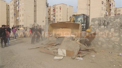 بالصور.. أمن بورسعيد يشن حملات لإزالة التعديات والإشغالات