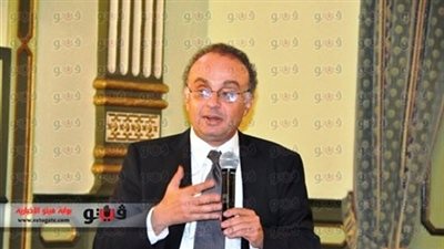 شريف سامى يشيد بدور 