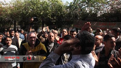 بالصور.. موظفو «النقل العام» ينضمون للسائقين في الإضراب