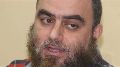 قيادي بالنور يشن هجوما على داعية إخواني