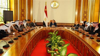 «السيسي» يبحث مع مشايخ رفح إنشاء المدينة الجديدة وتنمية سيناء