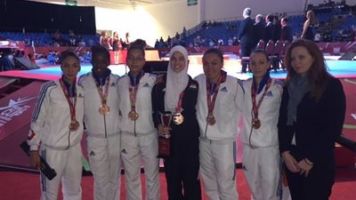 هداية ملاك تتعرض لإصابة بالقدم في بطولة كأس العالم للتايكوندو