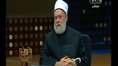 بالفيديو.. «علي جمعة» يبكي على الهواء