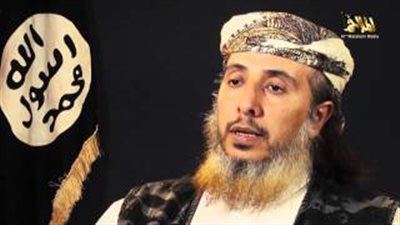 قيادي بـ«القاعدة» يُجيب عن 5 أسئلة في مؤتمر صحفي بالصوت والصورة: الحوار مع الحكومة اليمنية وارد.. حربنا مع الحوثيين لن تشغلنا عن مواجهة أمريكا.. قطع الرءوس يشوه المجاهدين.. ونرفض «خلافة