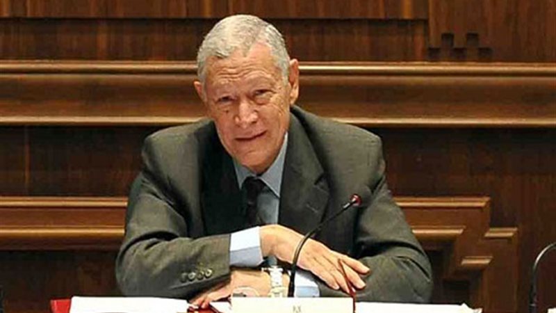 على عوض المستشار