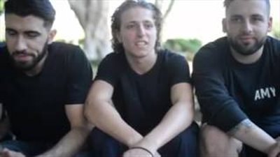 بالفيديو.. مسلمات يوزعن الآيات القرآنية والأحاديث في شوارع سيدني