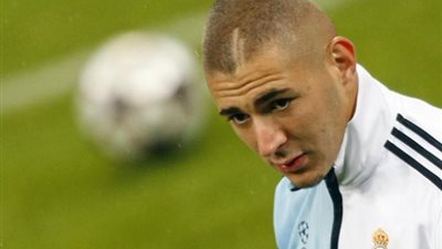 رسميا.. استبعاد بنزيمة من منتخب فرنسا بسبب فضيحة فالبوينا