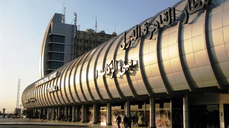 مطار القاهرة 