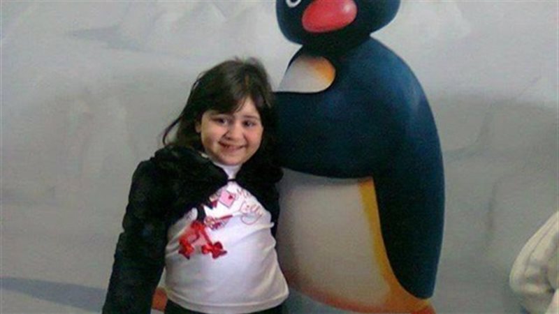 الطفلة زينة