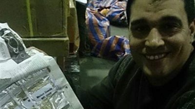 ضبط بذور زراعية مهربة داخل مجلة بمطار القاهرة