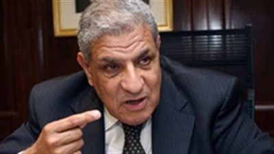 «محلب» يصل «الوزراء» لاستكمال مشاورات التشكيل الحكومي