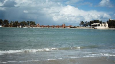 البيئة تتلقى بلاغا بتسرب زيت خام من خليج العقبة للبحر المتوسط