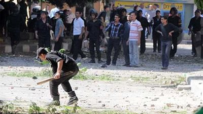 أهالي الدويقة يقطعون الطريق أمام محكمة عابدين