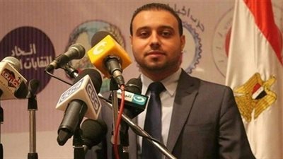 حسنى: قانون الخدمة المدنية يفجر صداما بين البرلمان والحكومة