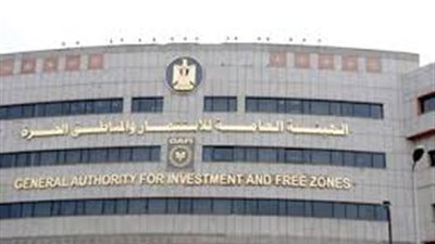 الاستثمار: تدريب 10 آلاف عامل بالشركة القابضة للتشييد